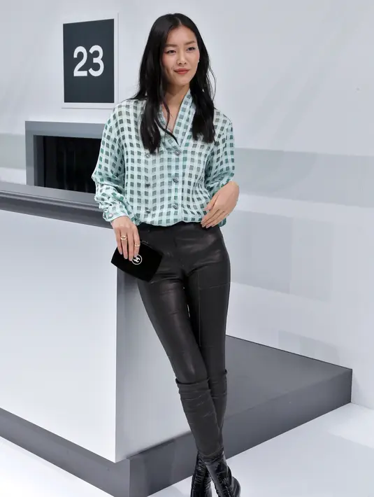 Salah satunya Choi Siwon yang tengah dikabarkan dekat dengan Liu Wen berkat acara reality show di China. (AFP/Bintang.com)