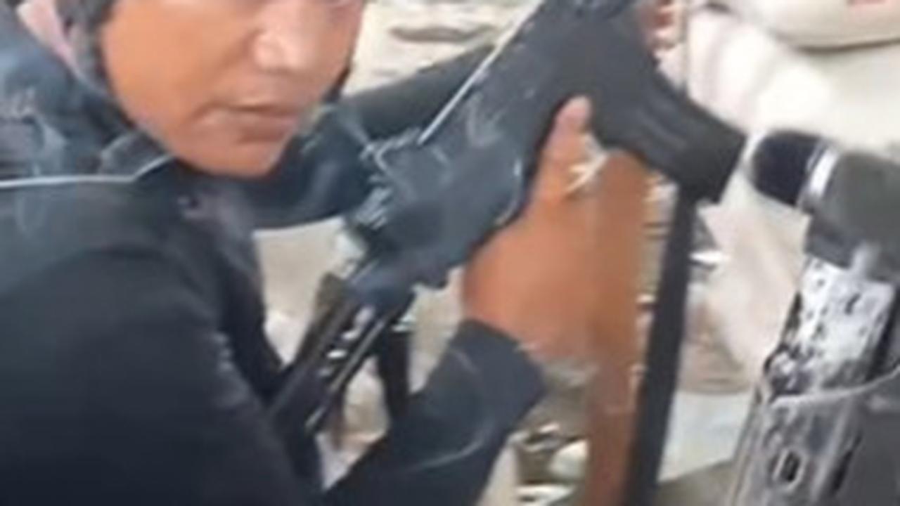 Momen Para Prajurit TNI Tetap Tenang saat Perang dengan KST di Papua, Suara Tembakan Terdengar Jelas