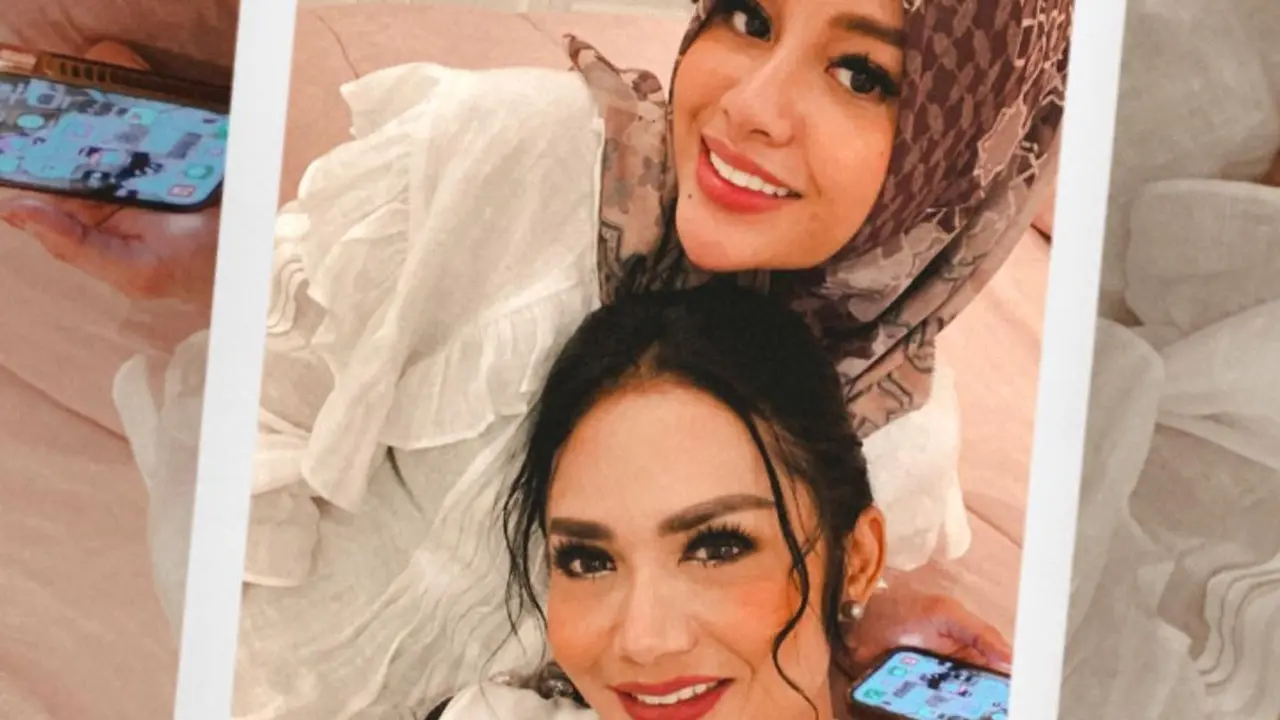 [Fimela] Krisdayanti, Aurel Hermansyah dan Atta Halilintar
