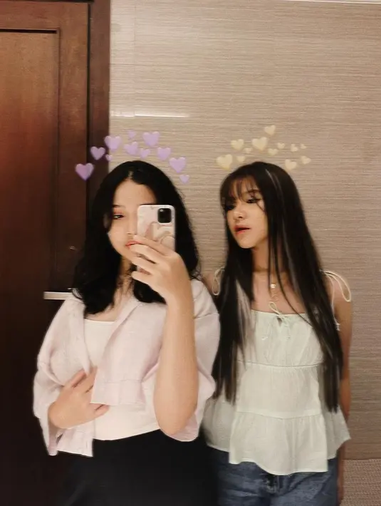 <p>Aurelia Syaharani memang terlahir dari keluarga musisi. Aurelia Syaharani juga merupakan adik dari runner up Indonesian Idol 2020, Tiara Andini. (FOTO: instagram.com/tiaraandini)</p>