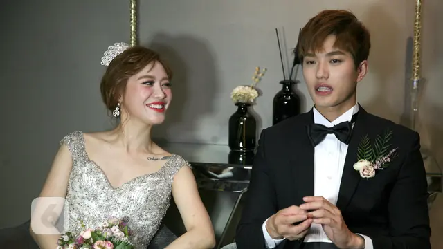 [Bintang] Lee Jeong Hoon dan Moa Aeim