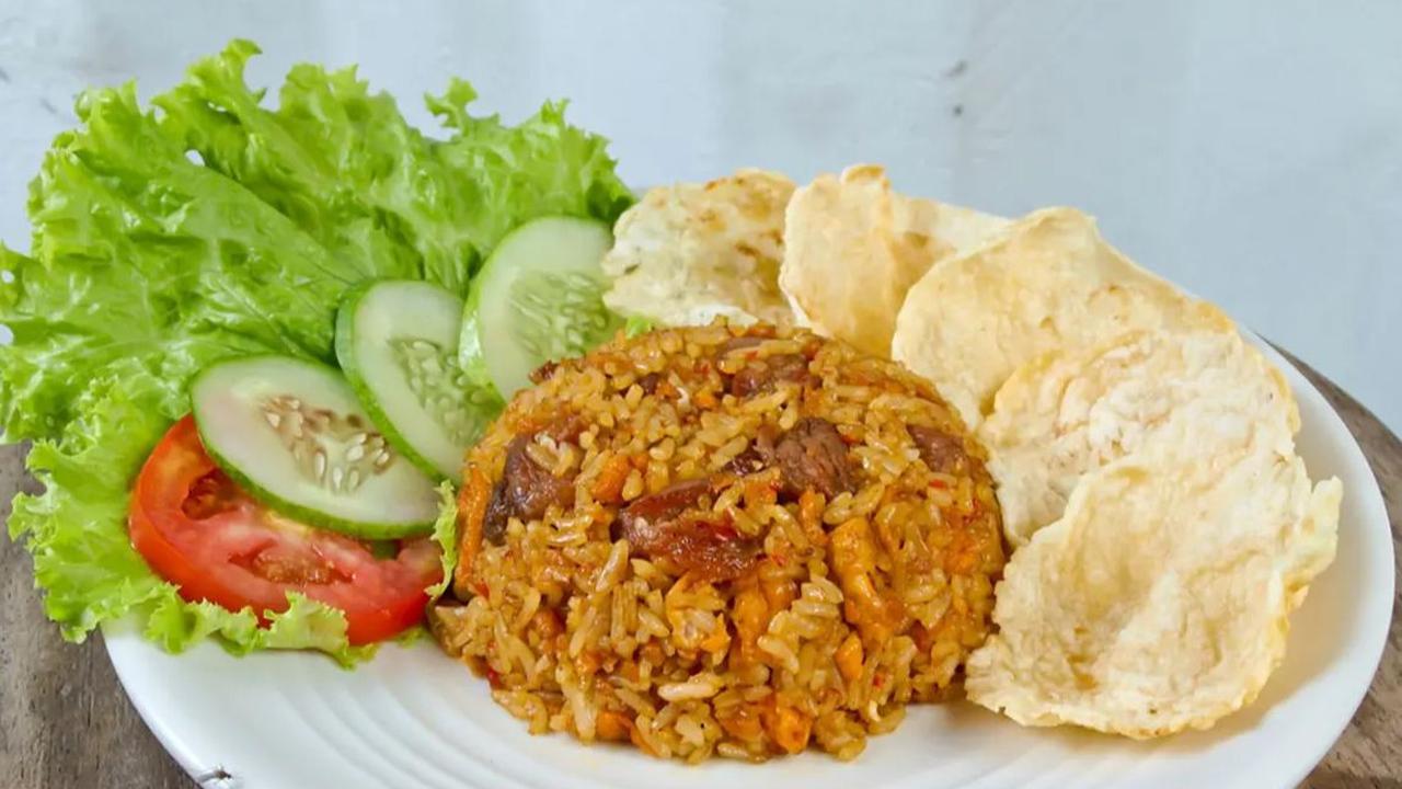 4. Nasi Kebuli khas Betawi: Tradisi Timur Tengah di Indonesia