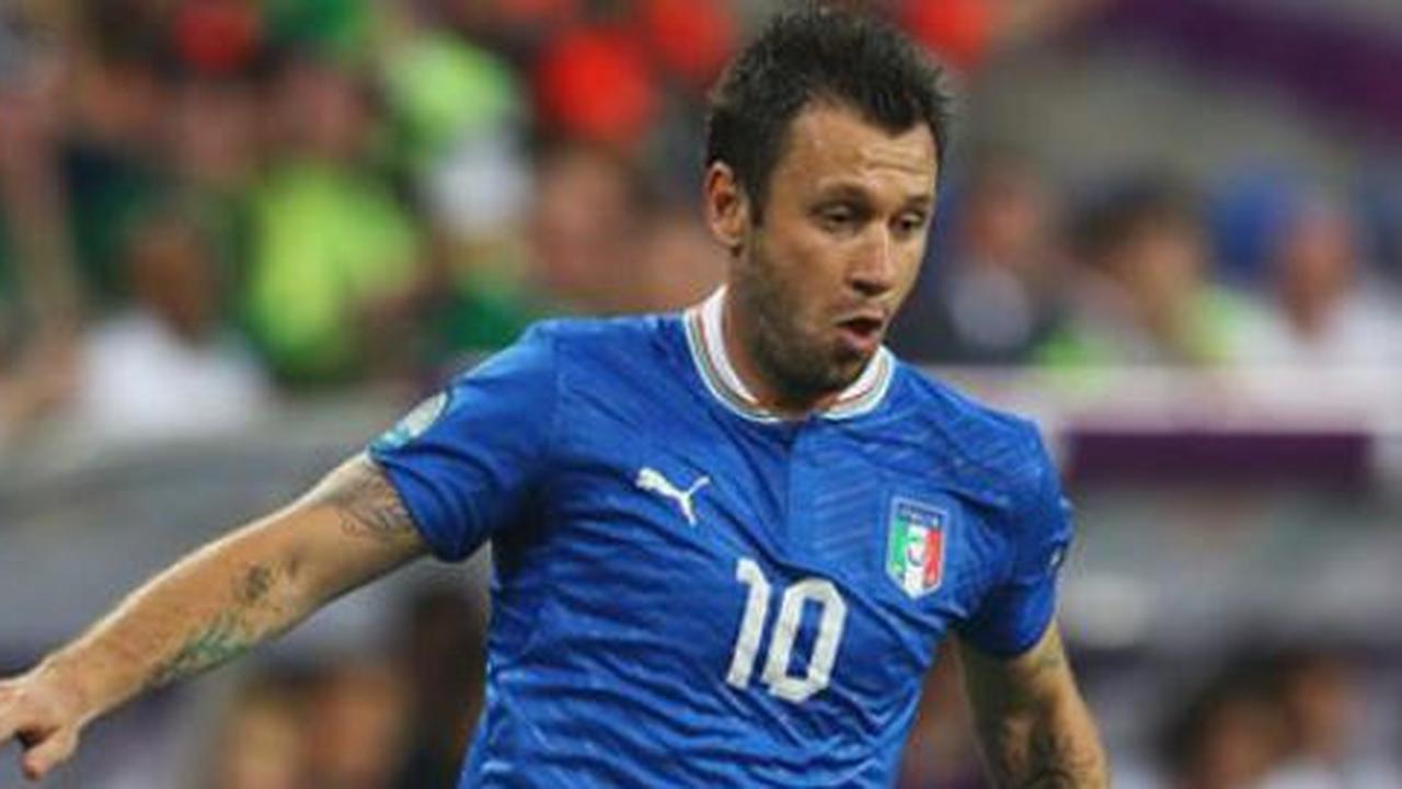 HT Review: Cassano tempatkan Italia di puncak