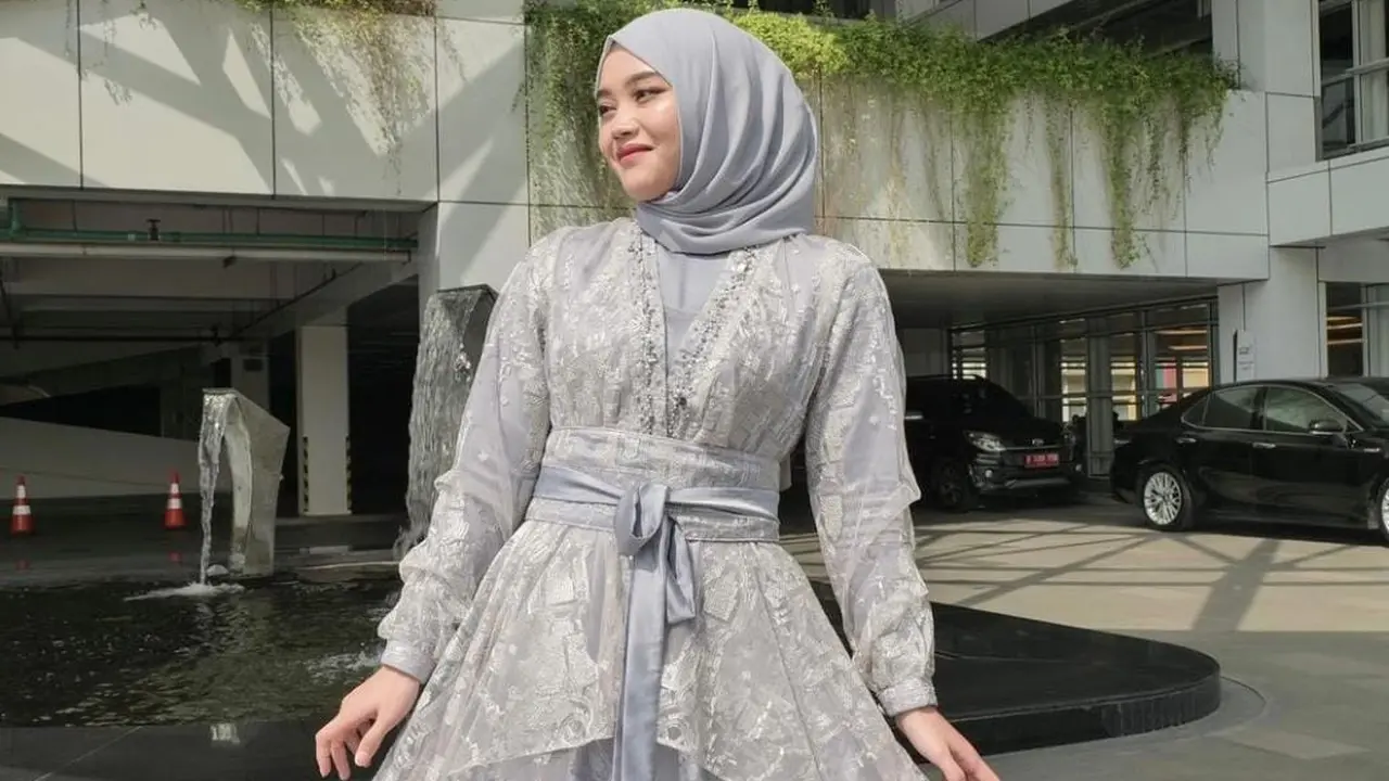 Putri Delina tampil memukau