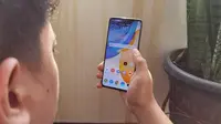 Ilustrasi Vivo X60. (Liputan6.com/Agustinus M. Damar)