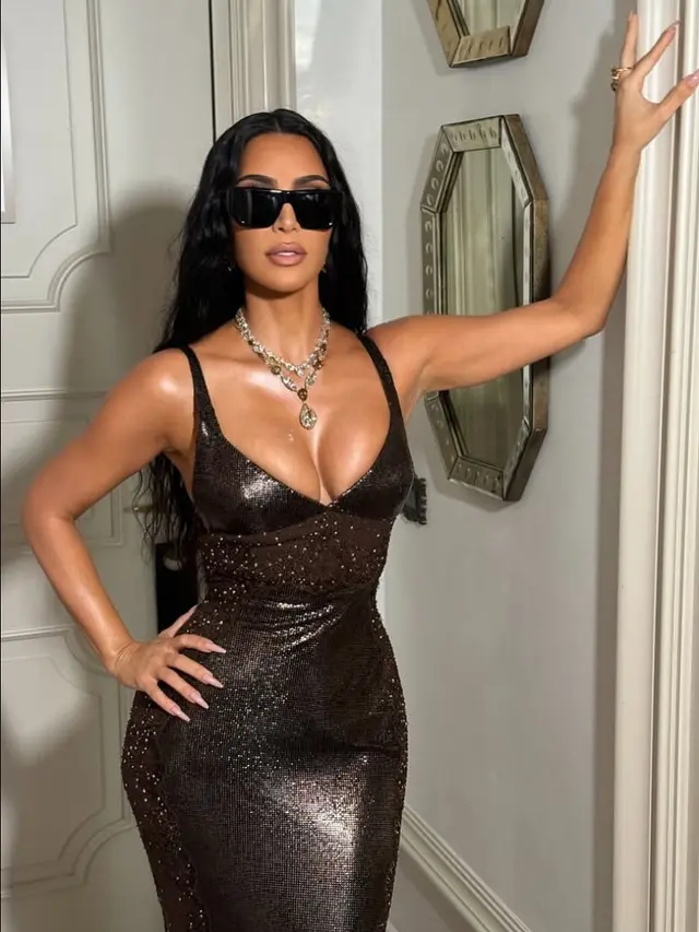 Parade Gaun Lawas yang Dikenakan Tamu Undangan Warnai Pernikahan Mewah Jeff Bezos dan Lauren Sanchez