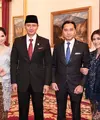 AHY resmi dilantik menjadi Menteri ATR/BPN pada hari Rabu (21/2/2024). Prosesi pelantikannya dihadiri oleh keluarganya, termasuk adik laki-lakinya, Ibas dan sang istri, Aliya Rajasa. [Foto: Document/Bintang Radityo]