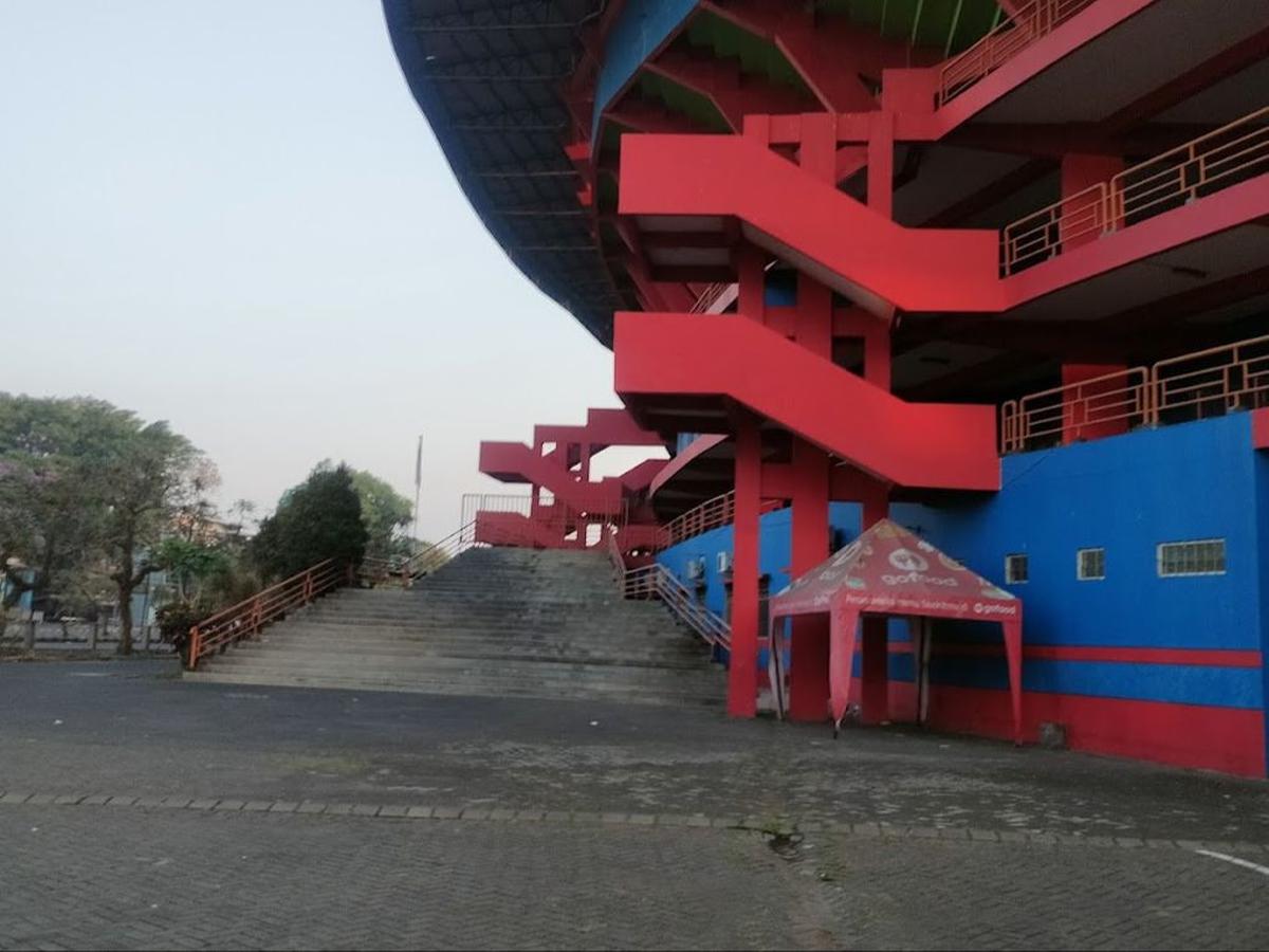 Stadion Tertua di Indonesia