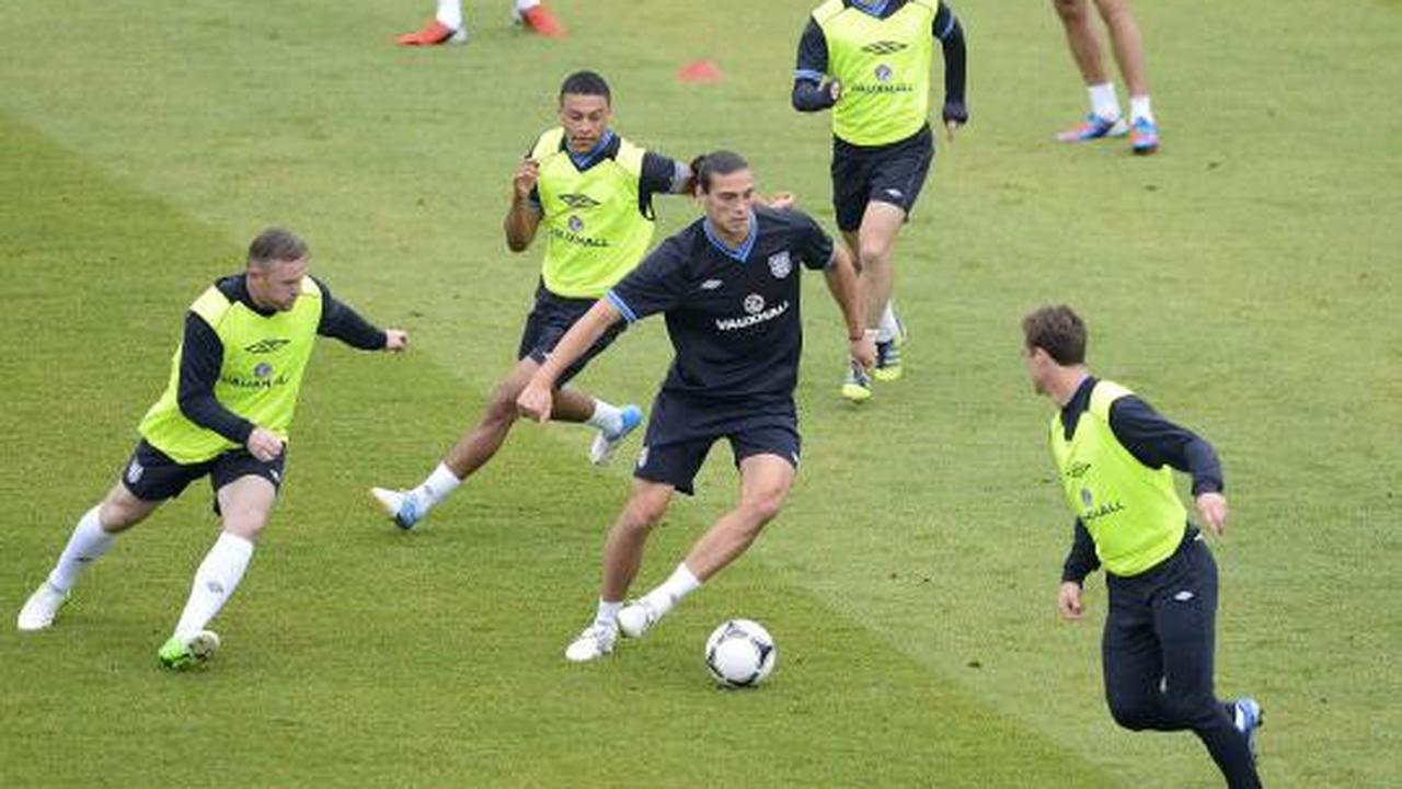 Latihan Inggris jelang lawan Italia