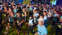Puluhan Pelari Pemula Sukses Taklukkan Virgin Full Marathon Berkat Program Le Minerale Running Squad 