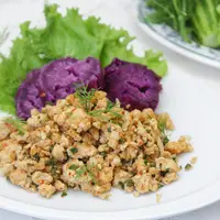 Ilustrasi Ayam Cincang Pedas ala Thailand./Copyright shutterstock.com