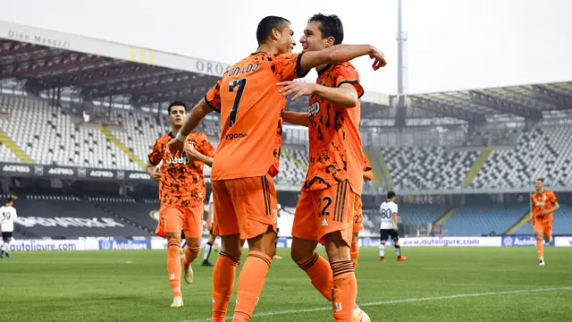 Cristiano Ronaldo Borong 2 Gol, Juventus Gilas Spezia