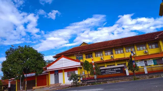 Halaman depan SMK Negeri 2 Bawang, Banjarnegara