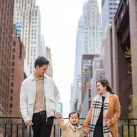 Seperti inilah momen liburan keluarga kecil Tasya Kamila di Amerika Serikat. (Instagram/tasyakamila).