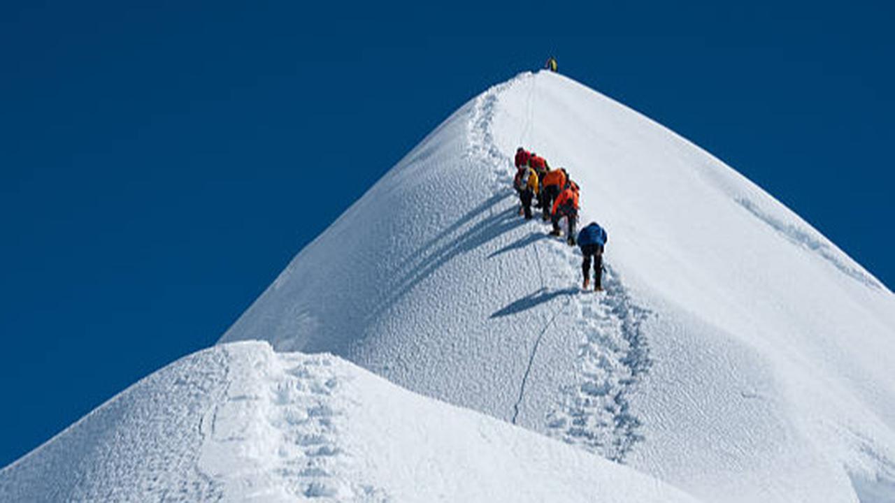 Ilmuwan Temukan Dua Gunung Tersembunyi yang Tingginya 100 Kali Lipat dari Everest, Tapi Tidak Bisa Didaki