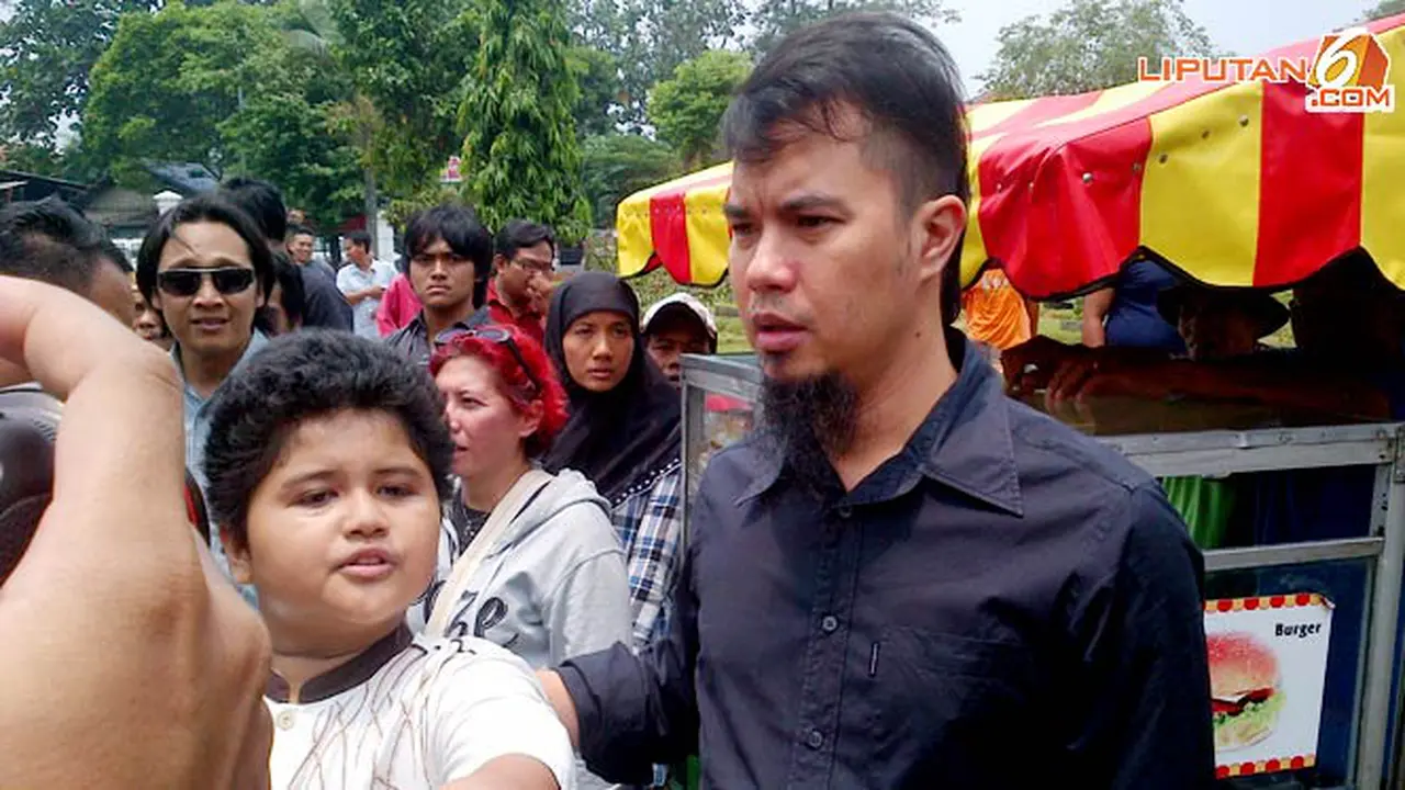 dhani-pemakaman-130914b.jpg