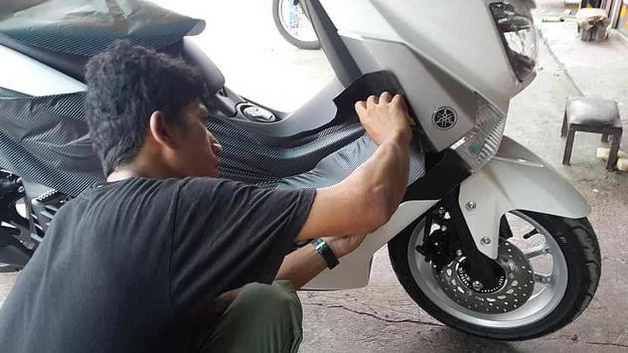 Tips Aman Melepas Stiker agar Cat Tetap Mulus