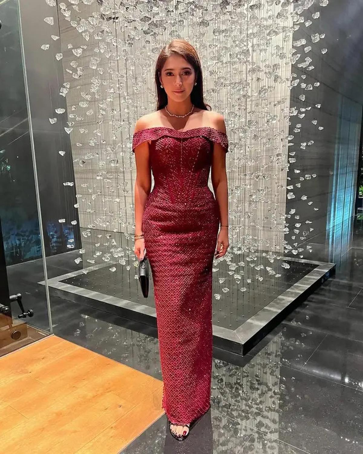 6 Potret Nabila Syakieb Pakai Dress, Anggun Alami Tanpa Operasi Plastik