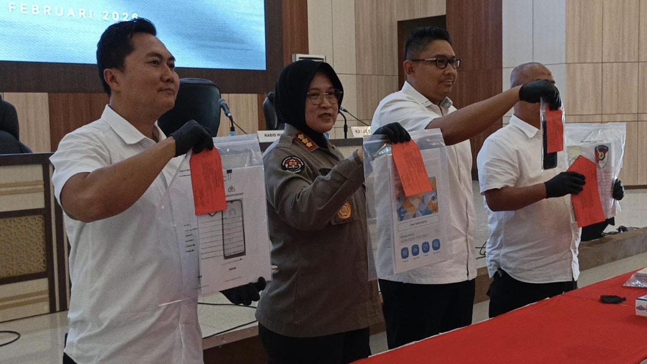 Guru di Lampung Kena Love Scamming, Diperas hingga Rp70,5 Juta
