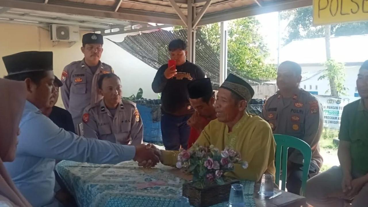 Lupakan Masa Tahanan Sejenak, Tahanan Kasus Judi Nikahi Kekasih di Polsek Palas