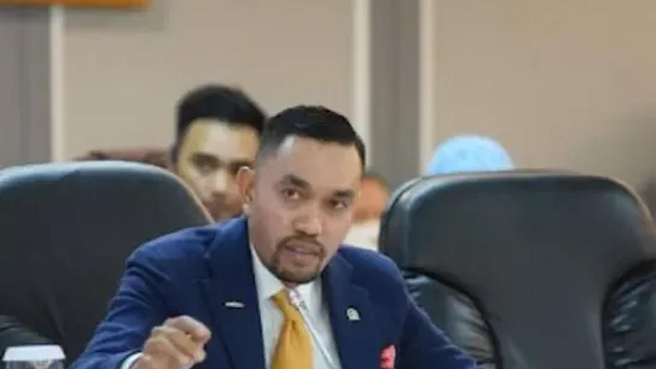 Karena itu, Wakil Ketua Komisi III DPR RI Ahmad Sahroni melontarkan usulan agar seluruh bacapres dan bacawapres, diperiksa KPK terlebih dahulu.<br>