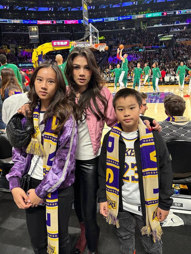 6 Potret Adinda Bakrie dan Kierra Ong, Putri Sulungnya yang Beranjak Remaja