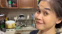 6 Potret Dapur Rumah Ibunda Lula Lahfah, Nyaman dan Efisien untuk Bisnis Risol