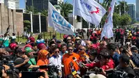 Presiden Konfederasi Serikat Pekerja Indonesia (KSPI), Said Iqbal tiba di lokasi demo buruh hari ini, Kamis (28/8/2025).&nbsp;