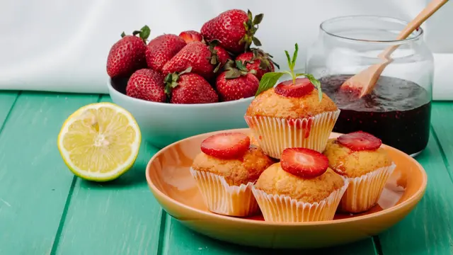Strawberry Muffin