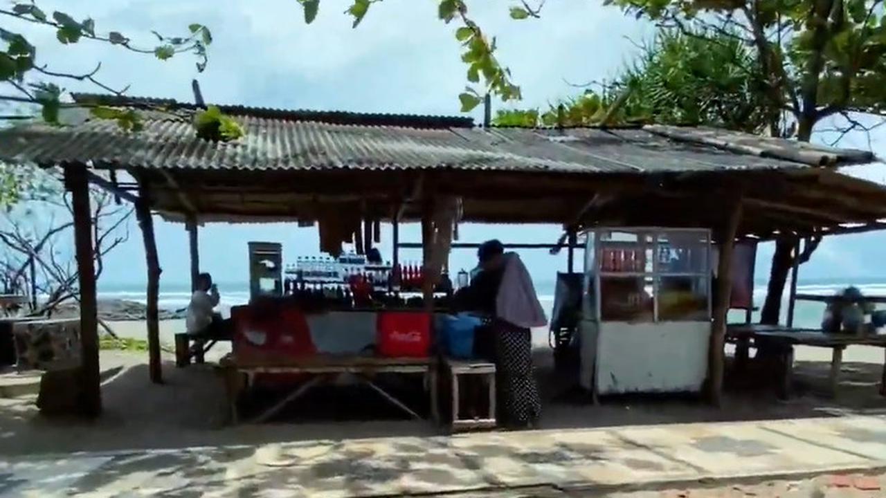 Pantai Cipatujah