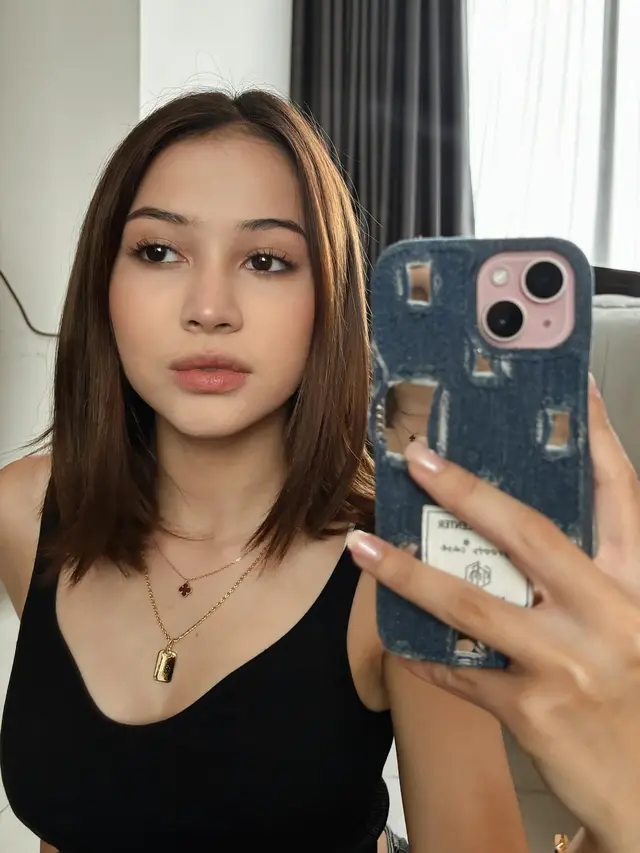 6 Potret Sandrinna Michelle dengan Gaya Rambut Baru, Tampil Makin Menawan