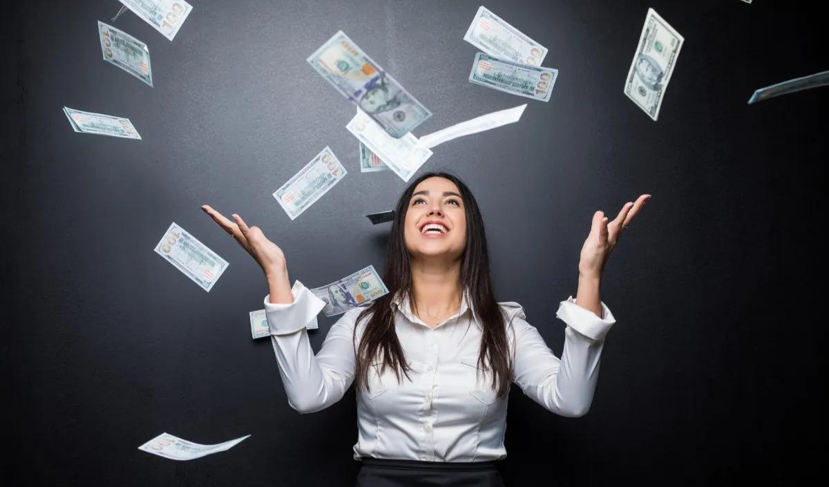 "Hanya 30 persen orang dengan kekayaan investasi lebih dari USD1 juta di Singapura merasa puas dengan keseimbangan kehidupan kerja dan kehidupan mereka,"