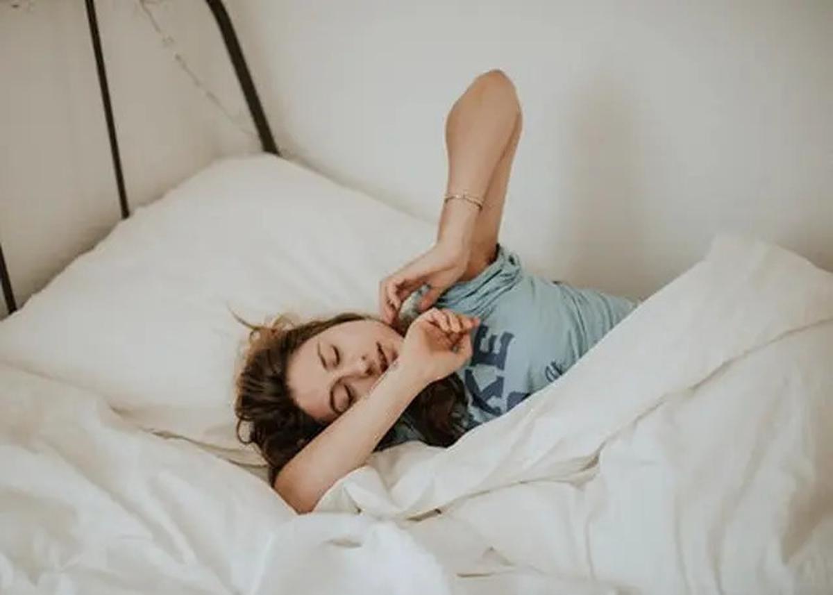 7 Kebiasaan Kurang Tidur yang Sering Diabaikan, Bisa Picu Stroke hingga Jantung
