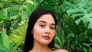 Main FTV bergenre religi, sosok Jasmine yang sekarang tentu bikin pangling saat melakoni peran dalam sinetron barunya. Berperan sebagai karakter antagonis, Jasmine kerap abadikan berbagai momen saat berada di lokasi syuting. Ia pun kerap kumpul bareng bersama para pemain wanita lainnya seperti Esta Pramanita dan Nadira Sungkar. (Liputan6.com/IG/@jasmineelfirabs)