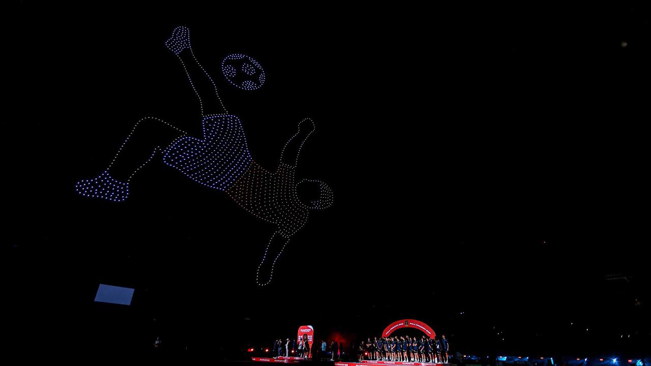 FOTO: Penutupan Piala Presiden 2025 Dihiasi Aksi 1.400 Drone Memukau