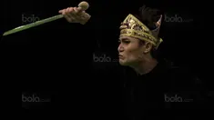 Atlet pencak silat Indonesia, Sugianto, tampil pada kelas seni artistik tunggal di Stadium Juara, Kuala Lumpur, Senin (28/8/2017). Sugianto berhasil meraih perak dengan nilai 462. (Bola.com/Vitalis Yogi Trisna)