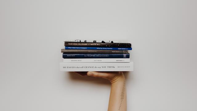 sherina dan buku 1