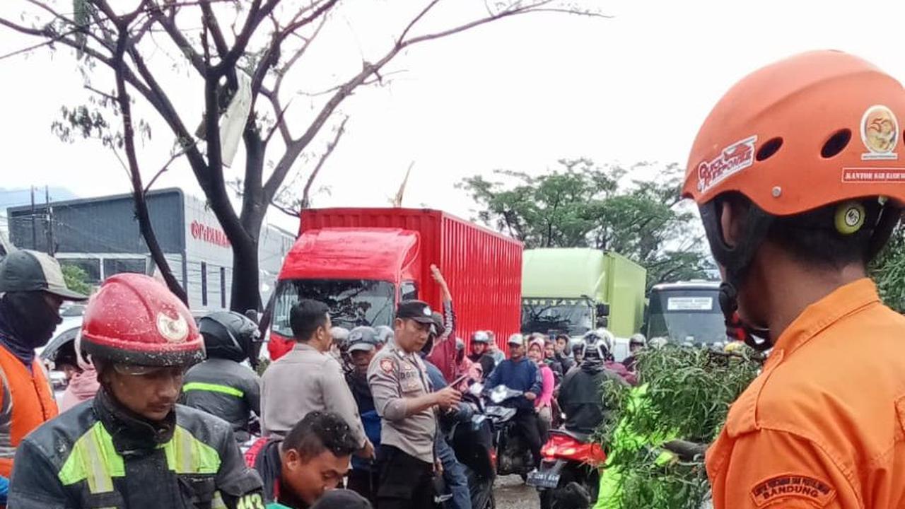 Kabupaten Bandung dan Sumedang Diterjang Puting Beliung, Sejumlah Bangunan Rusak dan Warga Terluka