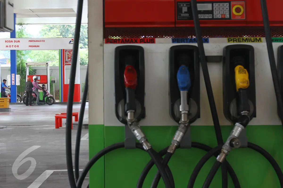 20160315-Hore, Harga BBM Pertamina Turun Rp 200 Per Liter-Jakarta