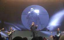 Tulus Kenang Masa Lalu dengan Lagu 'Sepatu' saat Tampil Memukau di Sky Avenue 2025