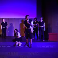 Teater Suara Inspirasi Muda (Teater SIM) dan Yajugaya Divisi Kesenian mempersembahkan sebuah pertunjukan teater minikata bertajuk KBHGN di Galeri Indonesia Kaya. | Istimewa