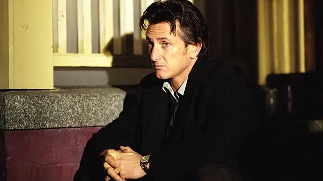 Sean Penn dalam Mystic River. (Foto: Dok. Columbia Pictures/ IMDb)