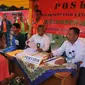 Seorang remaja yang membuang sampah sembarangan saat disidang di pos petugas. (Liputan6.com/Gempur M Surya)