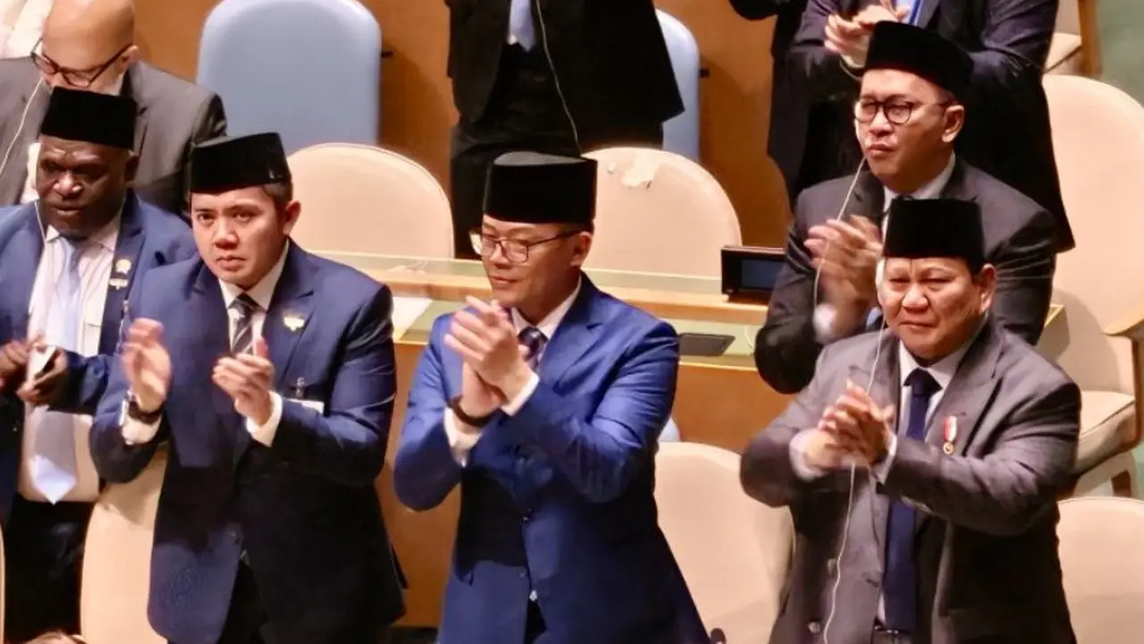 Presiden Prabowo Subianto dan delegasi RI mengapresiasi dengan tepuk tangan sambil berdiri (standing ovation) saat Presiden Prancis Emmanuel Macron umumkan Prancis mengakui negara Palestina.