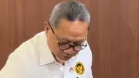 Viral Menko Zulhas Kumpulkan Makanan Sisa Rapat, Netizen Beri Pujian 'Tindakan Kecil Maknanya Besar'