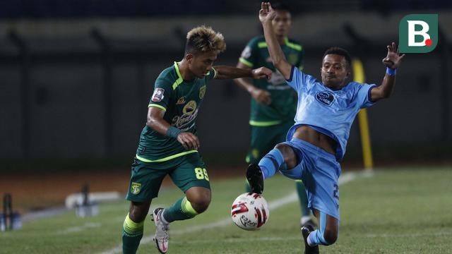 FOTO: Kiper Tampil Impresif, Persela Imbangi Persebaya 0-0 di Babak Pertama -  Muhammad Hambali Tolib; Prisca Elisa Womsior
