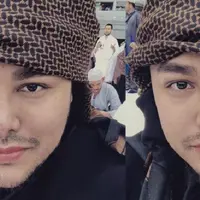 Biasanya dikritik, selfie desainer ini menuai pujian dari netizen. (Sumber foto: ivan_gunawan/instagram)