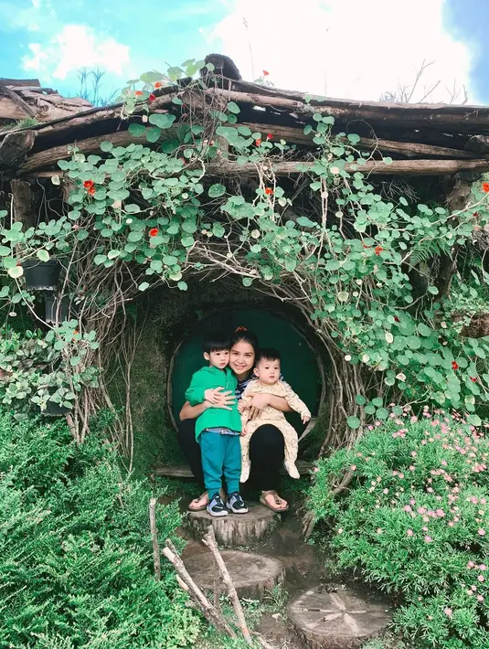 Putri Titian (Instagram/putrititian)