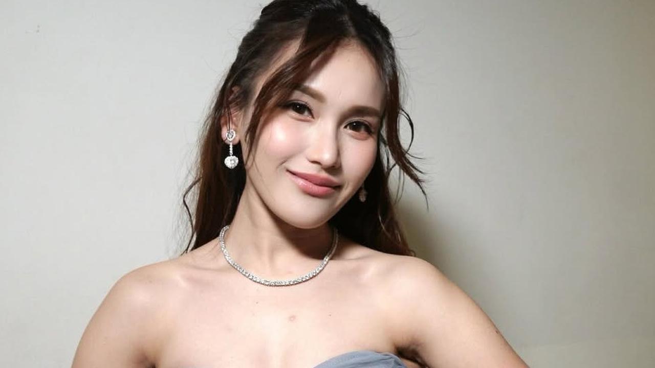 9 Model Anting Kece ala Ayu Ting Ting Ini Bikin Penampilan Makin Spektakuler