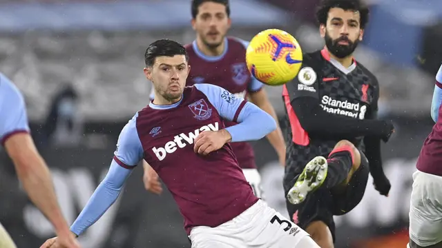 Foto Liga Inggris: Mohamed Salah Borong Dua Gol, Liverpool Bungkam West Ham United